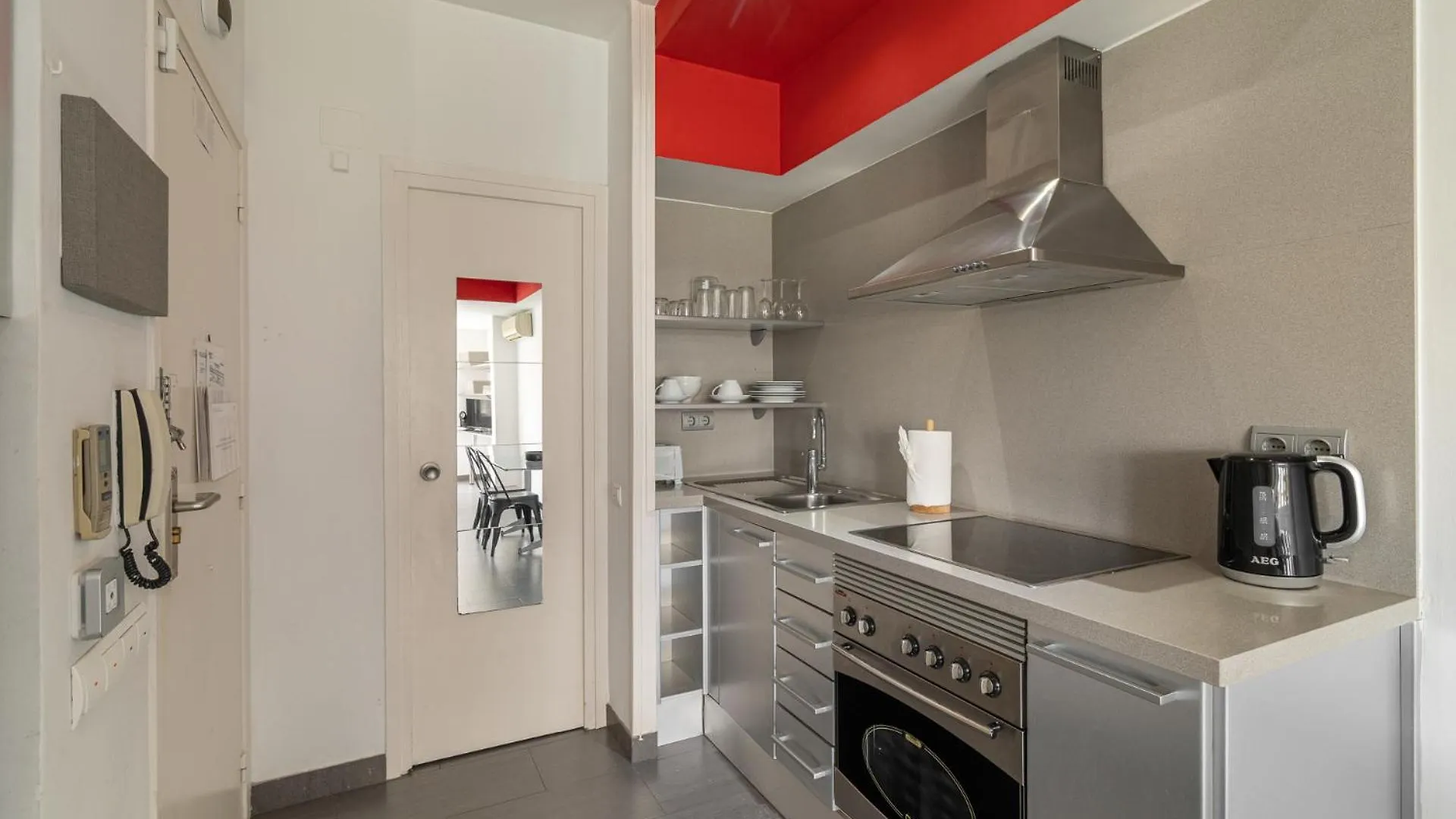 Stay U-Nique Apartment Creu Coberta Barcelona