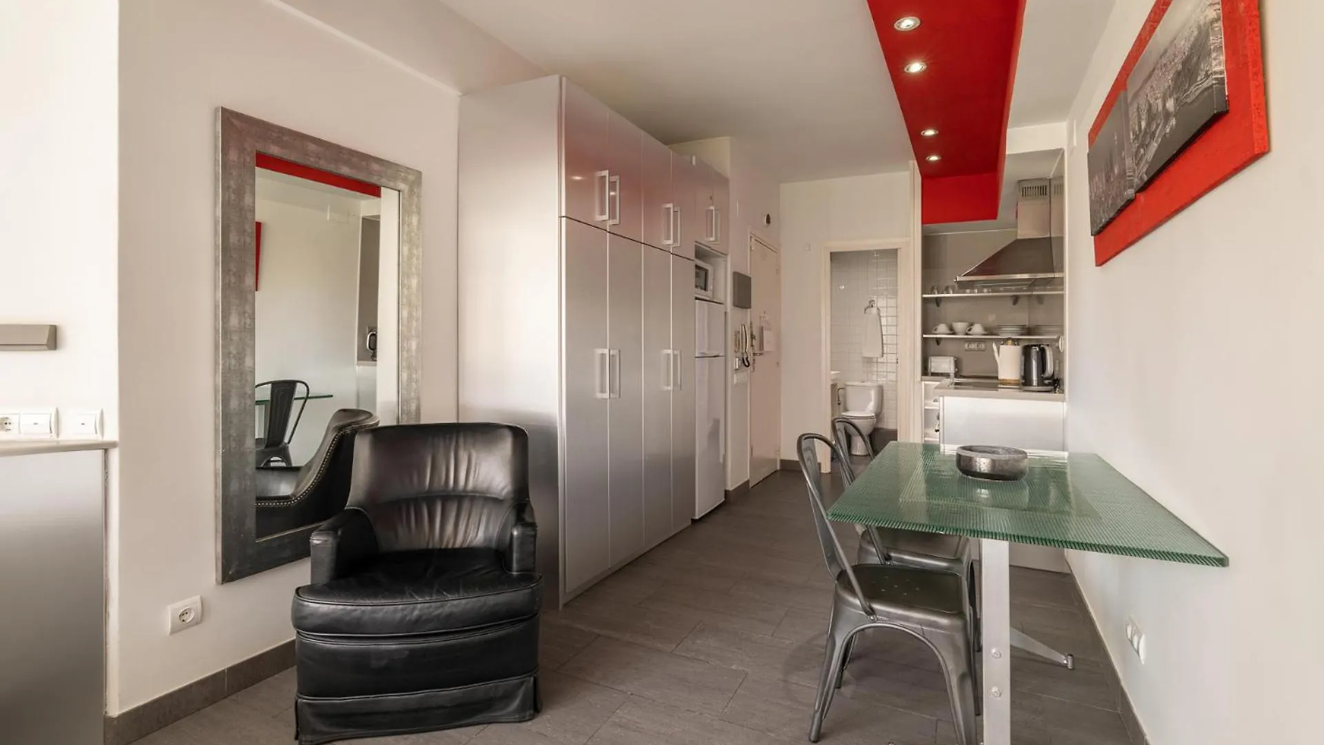 Stay U-Nique Apartment Creu Coberta Barcelona